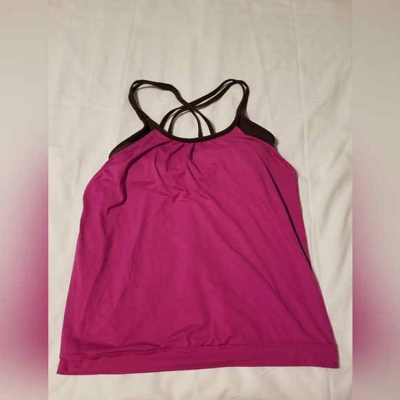 Athleta Tank Whith Built-in Bra Criss Cross Back Open Sides Size S - Picture 8 of 11